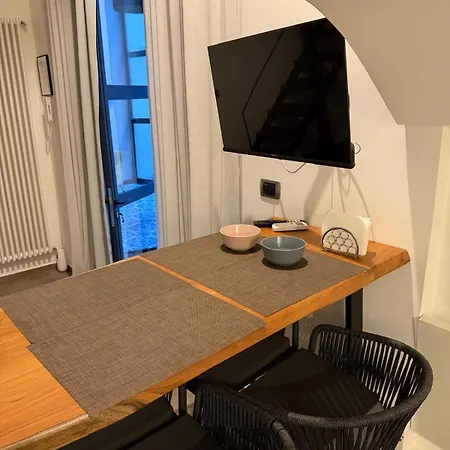 לינה וארוחת בוקר Residenzascalenapoletane Nuova Gestione 4*