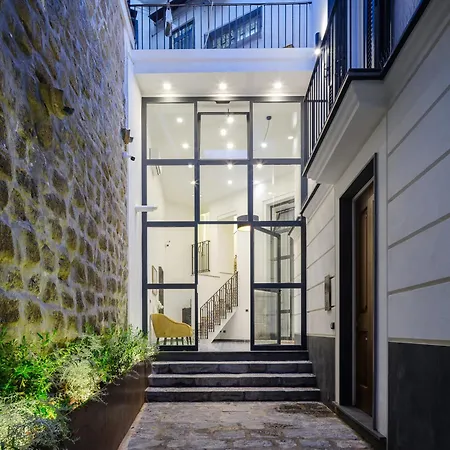 Residenzascalenapoletane Nuova Gestione 4* Неаполь