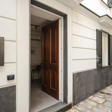 Residenzascalenapoletane Nuova Gestione